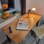 Dattel City Hannover Fewo Fuer 4 Personen Privat-Parkplatz 5G Wlan & 24/7 Kontakt