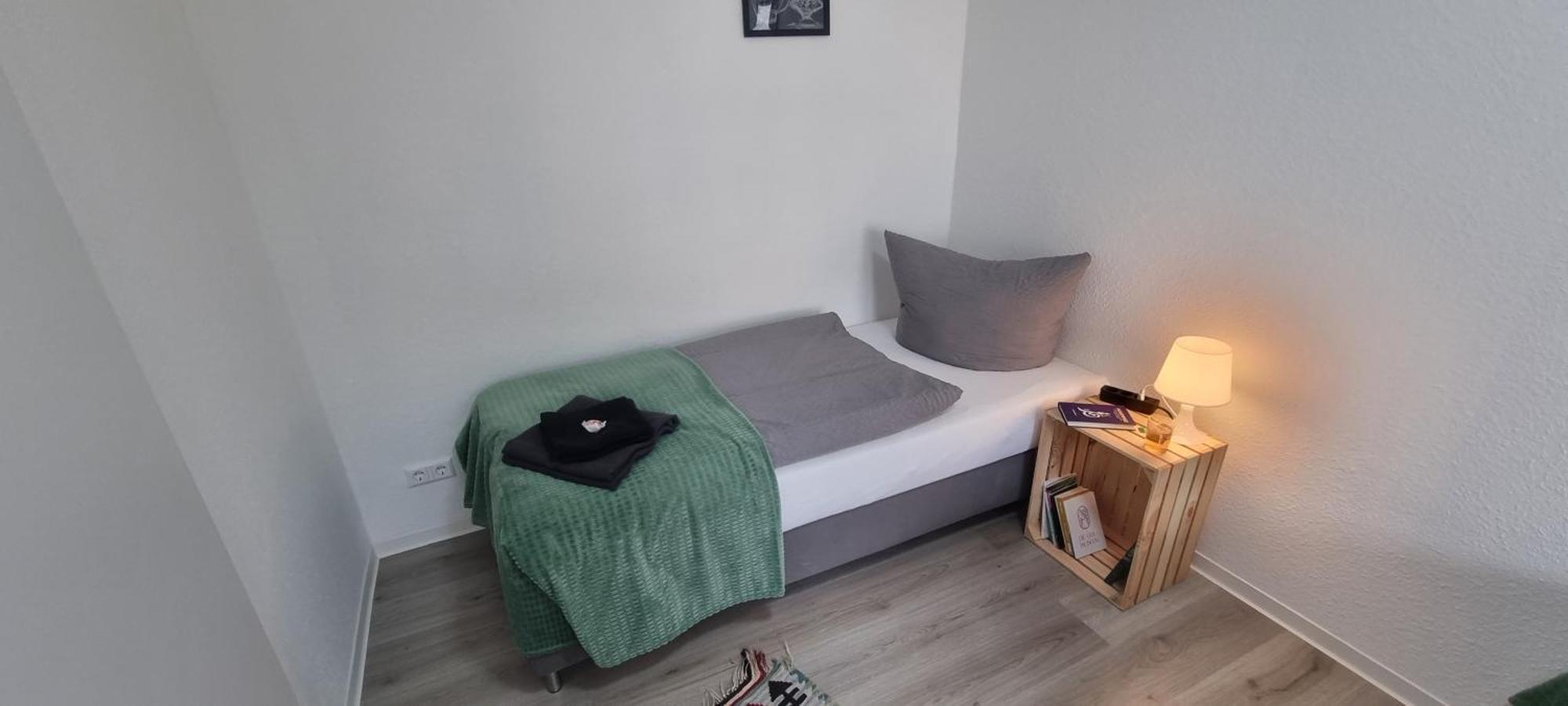 Dattel City Fewo Fuer 4 Personen Privat-parkplatz 5g Wlan & 24/7 Kontakt Apartment Hannover