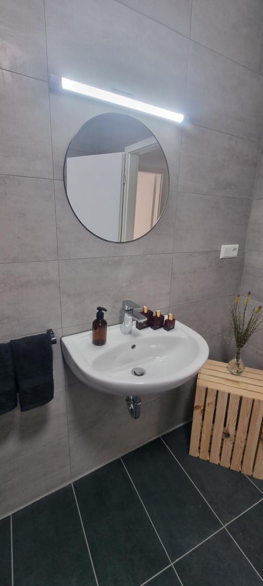 Dattel City Fewo Fuer 4 Personen Privat-parkplatz 5g Wlan & 24/7 Kontakt Apartment Hannover