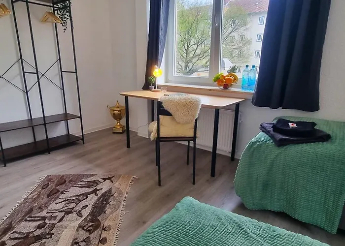 Dattel City Hannover Fewo Fuer 4 Personen Privat-Parkplatz 5G Wlan & 24/7 Kontakt